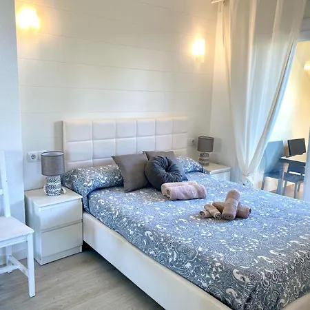 Stil Mar Anna Blue- Piscina De Sal Y Tenis Apartman *