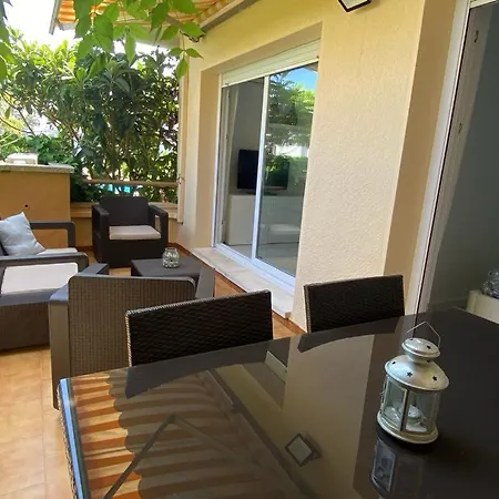 Stil Mar Anna Blue- Piscina De Sal Y Tenis Apartman